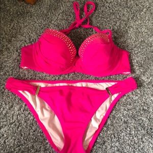 ✨✨Victoria's Secret hot pink 2 piece swimsuit ✨✨